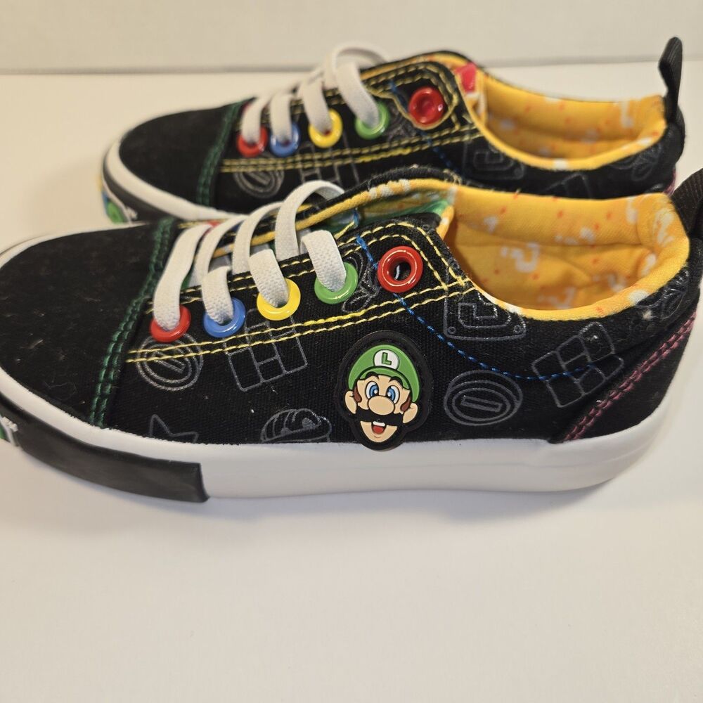 Ground Up Super Mario Bros Sneaker  Toddler Size 10 Luigi Nintendo Slip On
